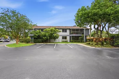 2753 S Oakland Forest Drive #102, Oakland Park, FL 33309 - Photo 2