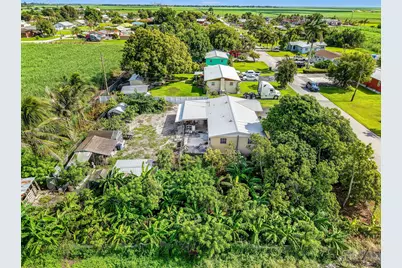 1048 Whitaker Road, Belle Glade, FL 33430 - Photo 32