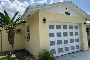 1800 Pinehurst Dr, West Palm Beach, FL 33407 - Photo 14