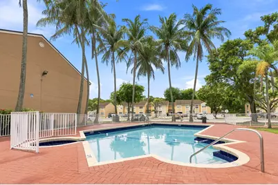 2232 SW 81st Avenue, Miramar, FL 33025 - Photo 18