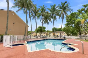 2232 SW 81st Ave, Miramar, FL 33025 - Photo 18