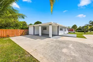 1100 7th St, Lake Park, FL 33403 - Photo 6