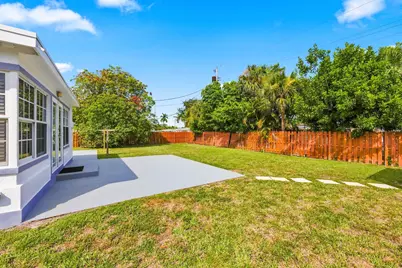1100 7th Street, Lake Park, FL 33403 - Photo 40