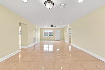 1100 7th Street, Lake Park, FL 33403 - Photo 14