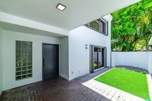 2517 Presidential Way, West Palm Beach, FL 33401 - Photo 36