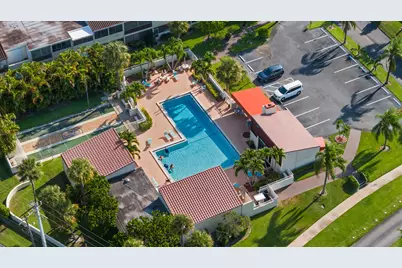 2540 Boundbrook Boulevard #110, Palm Springs, FL 33406 - Photo 8