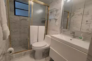220 Kings Point Dr, Sunny Isles Beach, FL 33160 - Photo 12