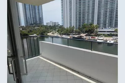 220 Kings Point Drive #501, Sunny Isles Beach, FL 33160 - Photo 16