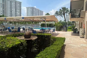 220 Kings Point Dr, Sunny Isles Beach, FL 33160 - Photo 20
