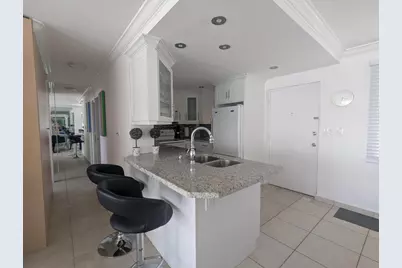 220 Kings Point Drive #501, Sunny Isles Beach, FL 33160 - Photo 4