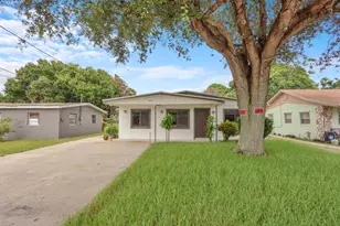 2008 Avenue N, Fort Pierce, FL 34950 - Photo 1