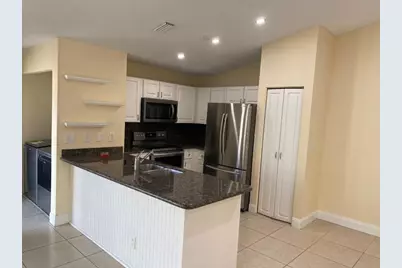 3090 S Oakland Forest Drive #1901, Oakland Park, FL 33309 - Photo 4