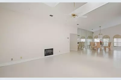 7003 Golf Pointe Circle, Tamarac, FL 33321 - Photo 8
