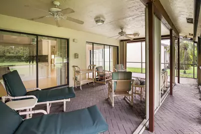 7003 Golf Pointe Circle, Tamarac, FL 33321 - Photo 36