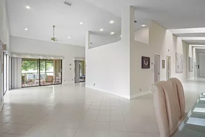 7003 Golf Pointe Circle, Tamarac, FL 33321 - Photo 12
