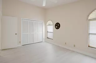 7003 Golf Pointe Cir, Tamarac, FL 33321 - Photo 32