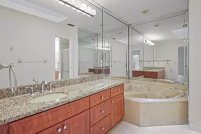 7003 Golf Pointe Circle, Tamarac, FL 33321 - Photo 22