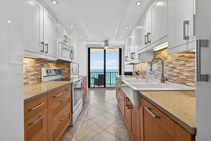 4200 N Ocean Dr, Singer Island, FL 33404 - Photo 12