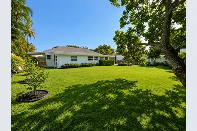 124 Mayfield Road, Lantana, FL 33462 - Photo 4