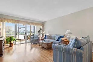 20 Yacht Club Dr, North Palm Beach, FL 33408 - Photo 12
