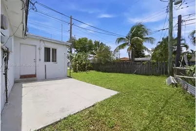 2300 N 57th Terrace, Hollywood, FL 33021 - Photo 20