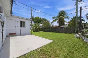 2300 N 57th Terrace, Hollywood, FL 33021 - Photo 20