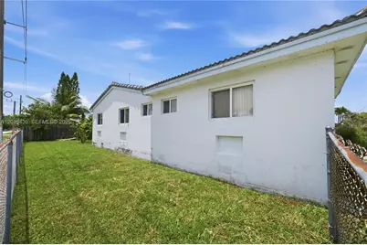 2300 N 57th Terrace, Hollywood, FL 33021 - Photo 22
