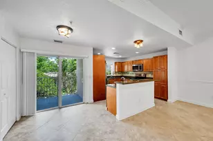 453 NE 1st St, Pompano Beach, FL 33060 - Photo 10