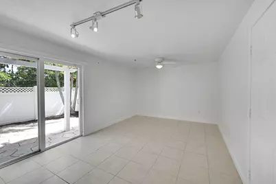 453 NE 1st Street, Pompano Beach, FL 33060 - Photo 8