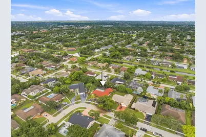 1120 NW 77th Avenue, Plantation, FL 33322 - Photo 2