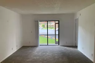 21915 Lake Forest Cir, Boca Raton, FL 33433 - Photo 16