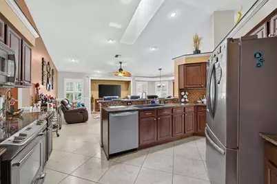 3077 SE Galt, Port Saint Lucie, FL 34984 - Photo 18