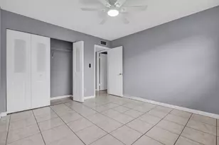 340 NW 19th St, Boca Raton, FL 33432 - Photo 6