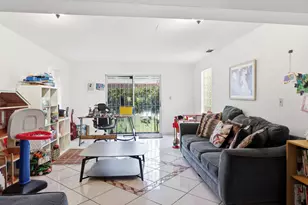1324 Lenox Ave., Miami Beach, FL 33139 - Photo 16