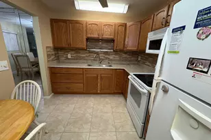 160 Plymouth V, West Palm Beach, FL 33417 - Photo 2