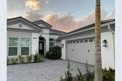 4685 Estates Circle, The Acreage, FL 33470 - Photo 2