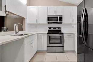 11665 NW 45th St, Coral Springs, FL 33065 - Photo 2