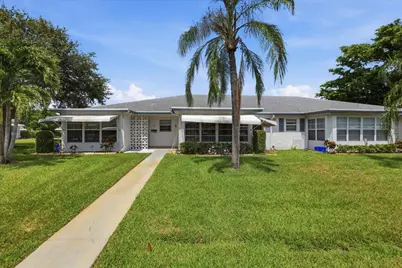 1172 S Drive Circle #B, Delray Beach, FL 33445 - Photo 1