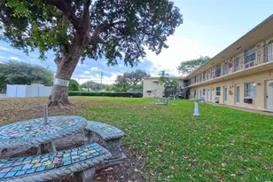 2621 Grant St, Hollywood, FL 33020 - Photo 12