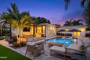 765 Lagoon Dr, North Palm Beach, FL 33408 - Photo 2