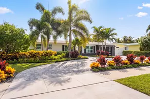 765 Lagoon Dr, North Palm Beach, FL 33408 - Photo 6