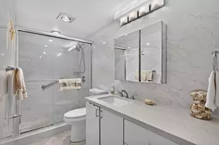 2006 Granada Dr, Coconut Creek, FL 33066 - Photo 4