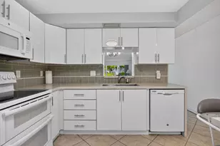2006 Granada Dr, Coconut Creek, FL 33066 - Photo 2