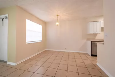 930 Mandarin Isle, Fort Lauderdale, FL 33315 - Photo 6