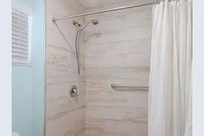 5560 Tamberlane Circle #324, Palm Beach Gardens, FL 33418 - Photo 16