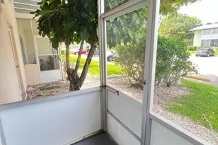 31 Norwich B, West Palm Beach, FL 33417 - Photo 22