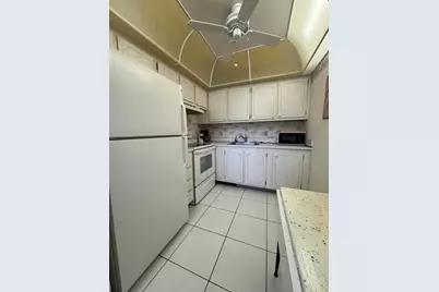 3000 Springdale Boulevard #316, Palm Springs, FL 33461 - Photo 6
