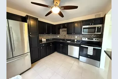 122 Piedmont C, Delray Beach, FL 33484 - Photo 2