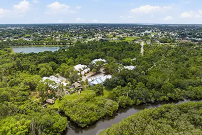 1812 SE Hideaway Circle, Port Saint Lucie, FL 34952 - Photo 38