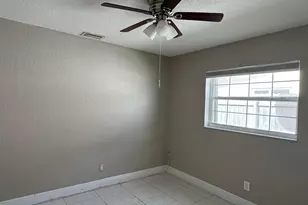 2180 NW 93rd Ave, Pembroke Pines, FL 33024 - Photo 10